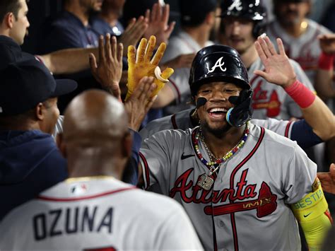 Braves star Ronald Acuña Jr. gets married, then hits grand slam to become 1st 30-HR, 60-SB player